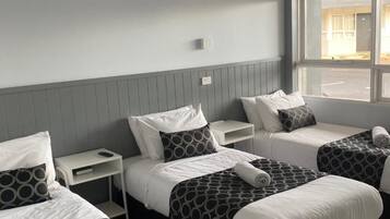 1 bedroom, individually decorated, iron/ironing board, free WiFi