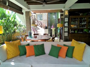 Flat-screen TV, DVD player - Umah Watu Villas (Seminyak)
