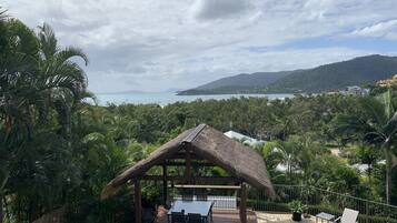 King Suite Room 1 | Beach/ocean view
