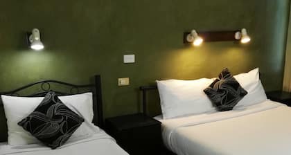 Bushmans Motor Inn