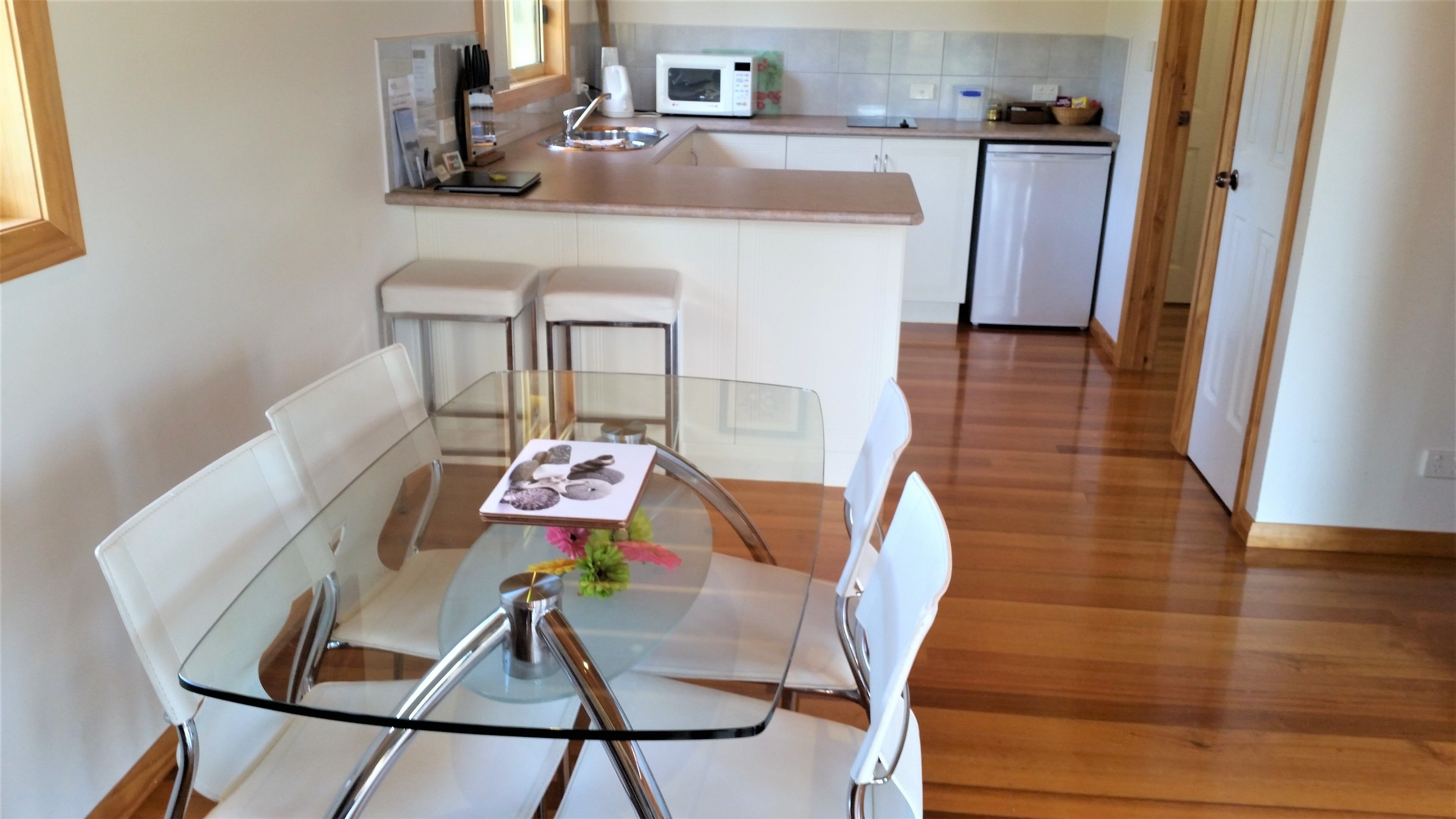 Four Seasons Waterfront Villas — image 30