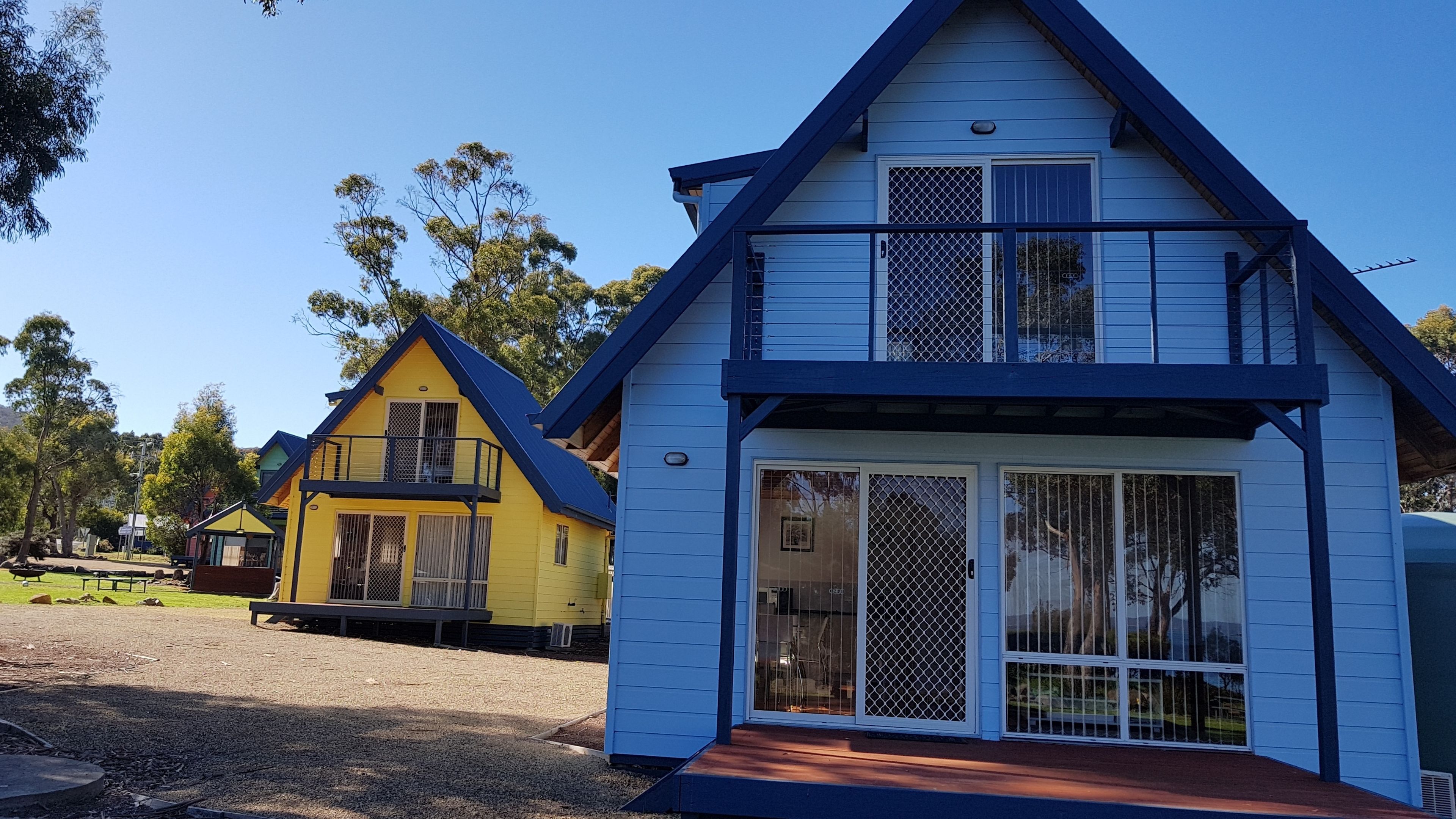 Four Seasons Waterfront Villas — image 3