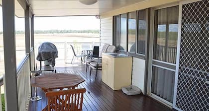Lee Farm Stay Cottages