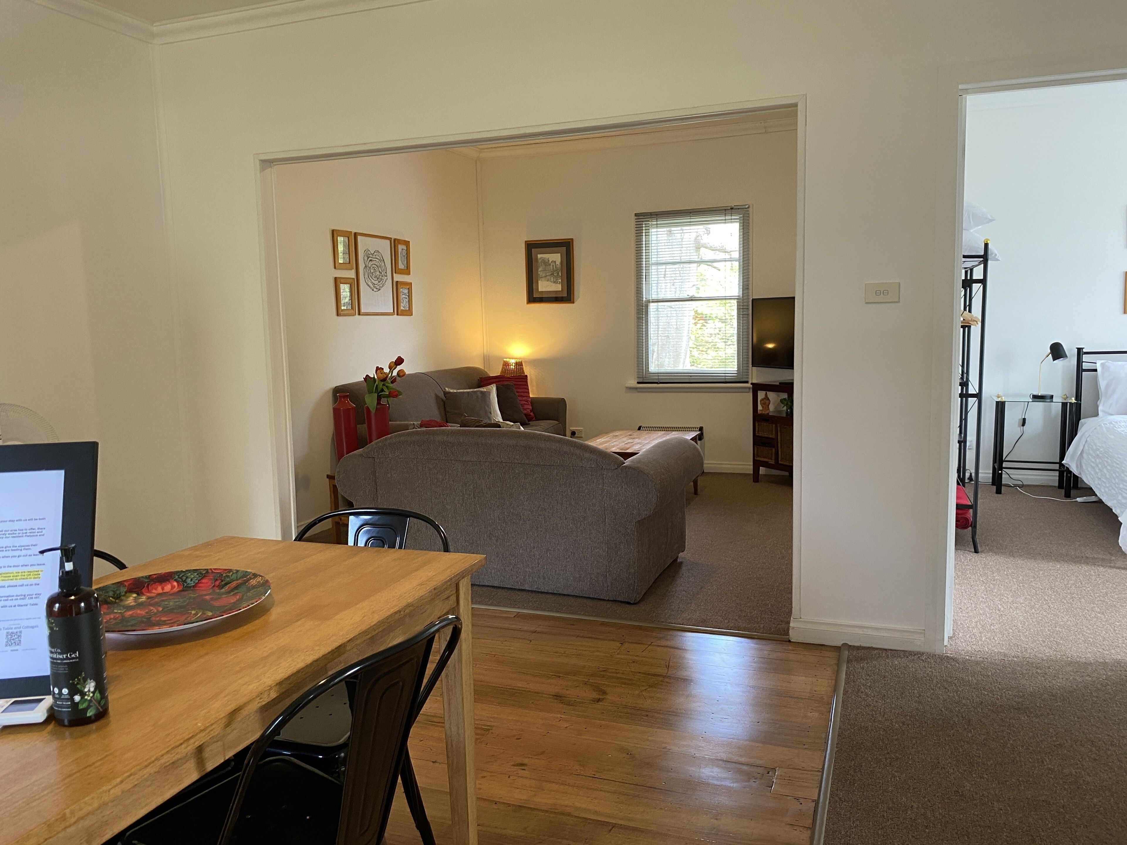 Giants Table and Cottages — image 15