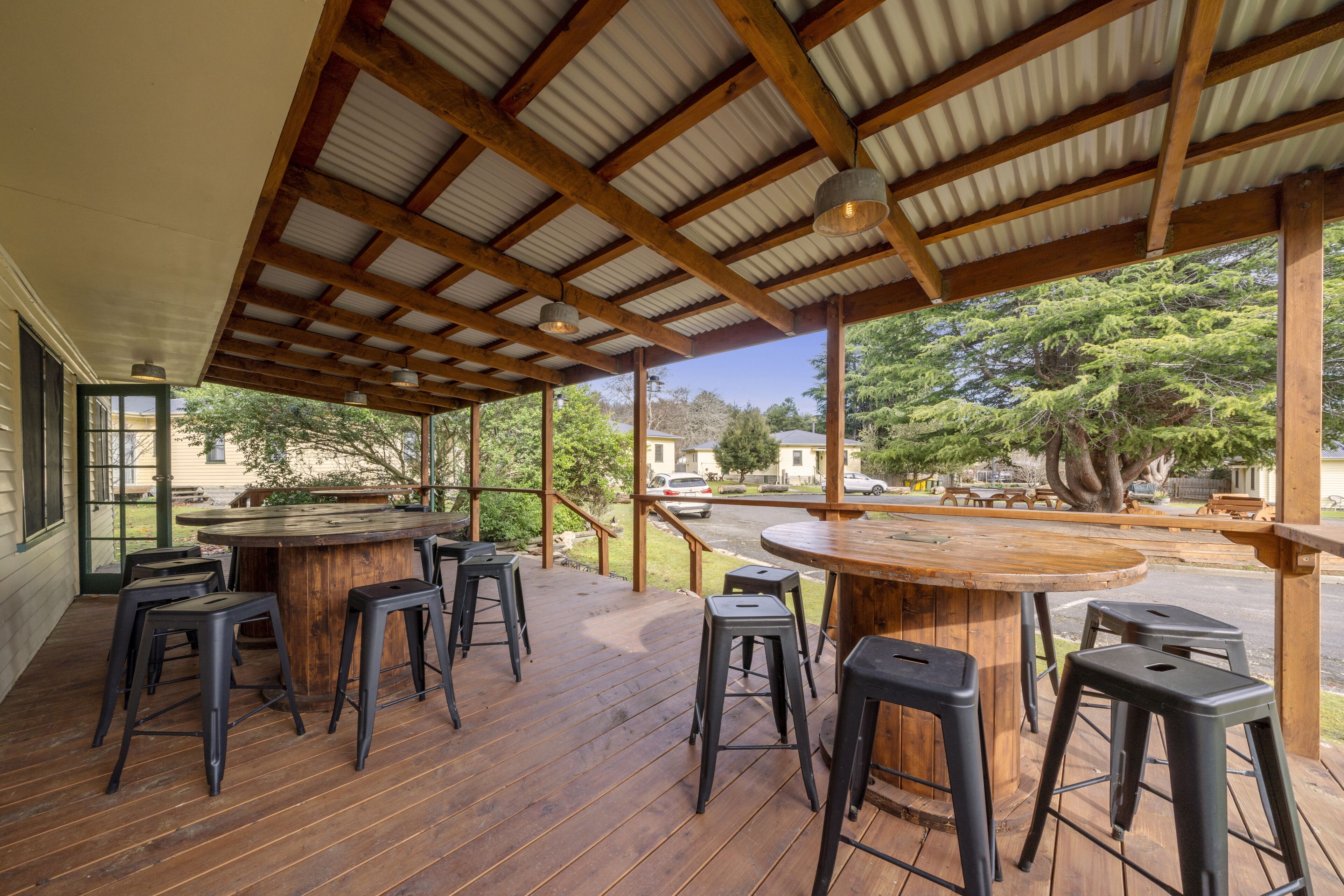 Giants Table and Cottages — image 30