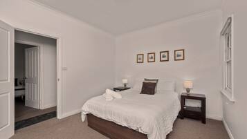 Cottage, 4 Bedrooms (No. 4) | Premium bedding, individually decorated, individually furnished