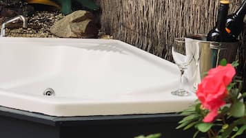 The Grange Jacuzzi Suite | 1 bedroom, minibar, iron/ironing board, bed sheets