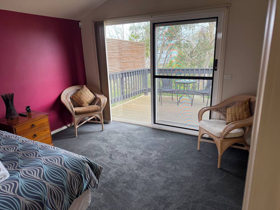 Phuket Lodge | 1 bedroom, minibar, iron/ironing board, bed sheets