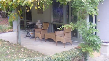 The African Cottage | Terrace/patio