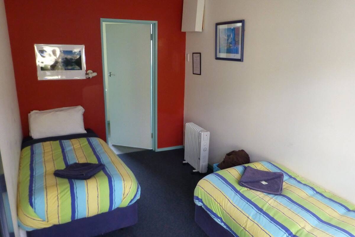 Suite Standard, 1 chambre (Twin Ensuite Room) | Lit de bébé (gratuit)