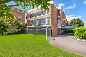 واجهة المنشأة