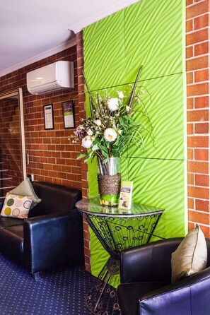 Sala de estar en el lobby