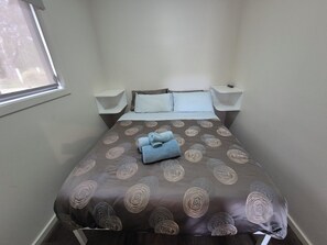 Standard Room, 2 Bedrooms (Full Linen) - Bonnie Doon Caravan Park (Bonnie Doon)