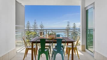 Three Bedroom + One Study Deluxe Ocean View | Balcony