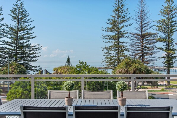 4 Bedroom Townhouse - Ocean View | Terrace/patio