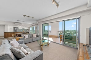 Living area - Proximity Waterfront Apartments (Redcliffe)
