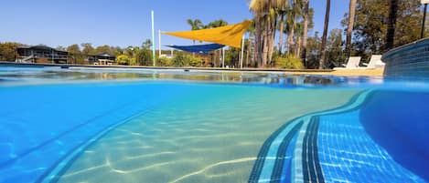 Piscine extérieure, piscine chauffée