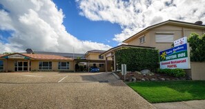 Exterior - Rocky Gardens Motor Inn (Allenstown)