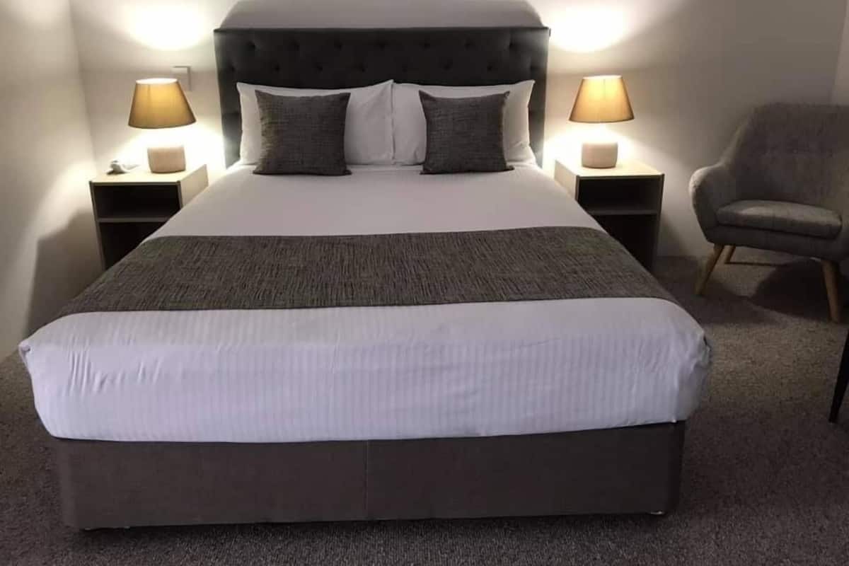 Individualmente mobiliados, escrivaninha