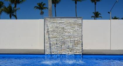 Rocky Gardens Motor Inn