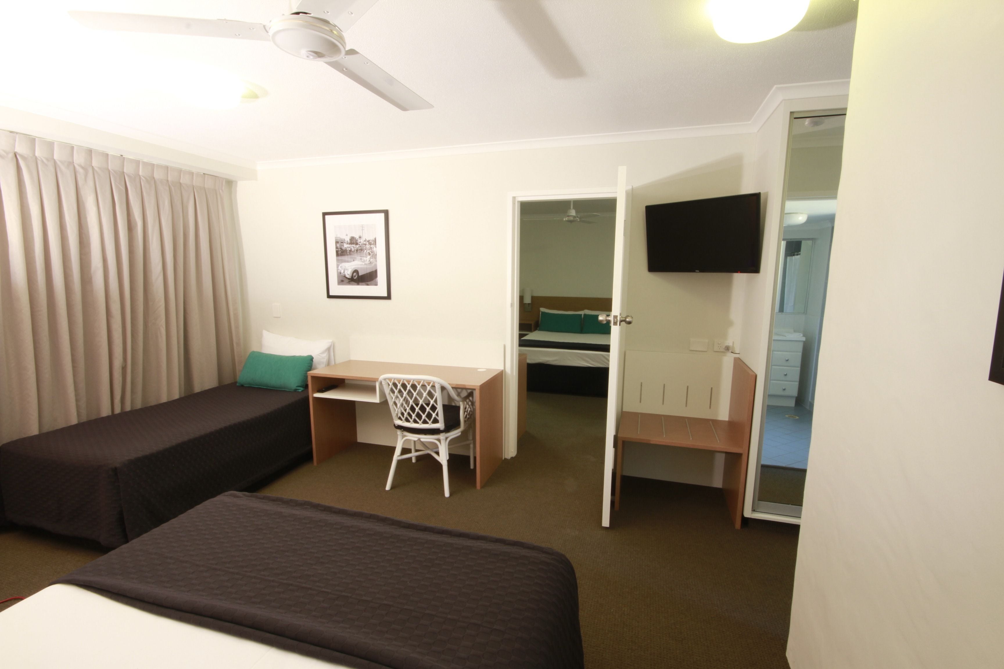 Photo - Darcy Arms Motel