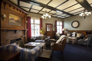 Lobby-Lounge