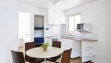 Cabin, 2 Bedrooms | Private kitchenette