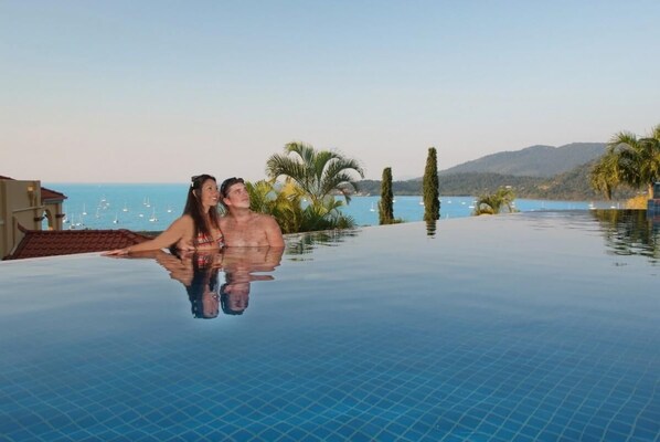 2 outdoor pools - Mediterranean Resorts (Airlie Beach)