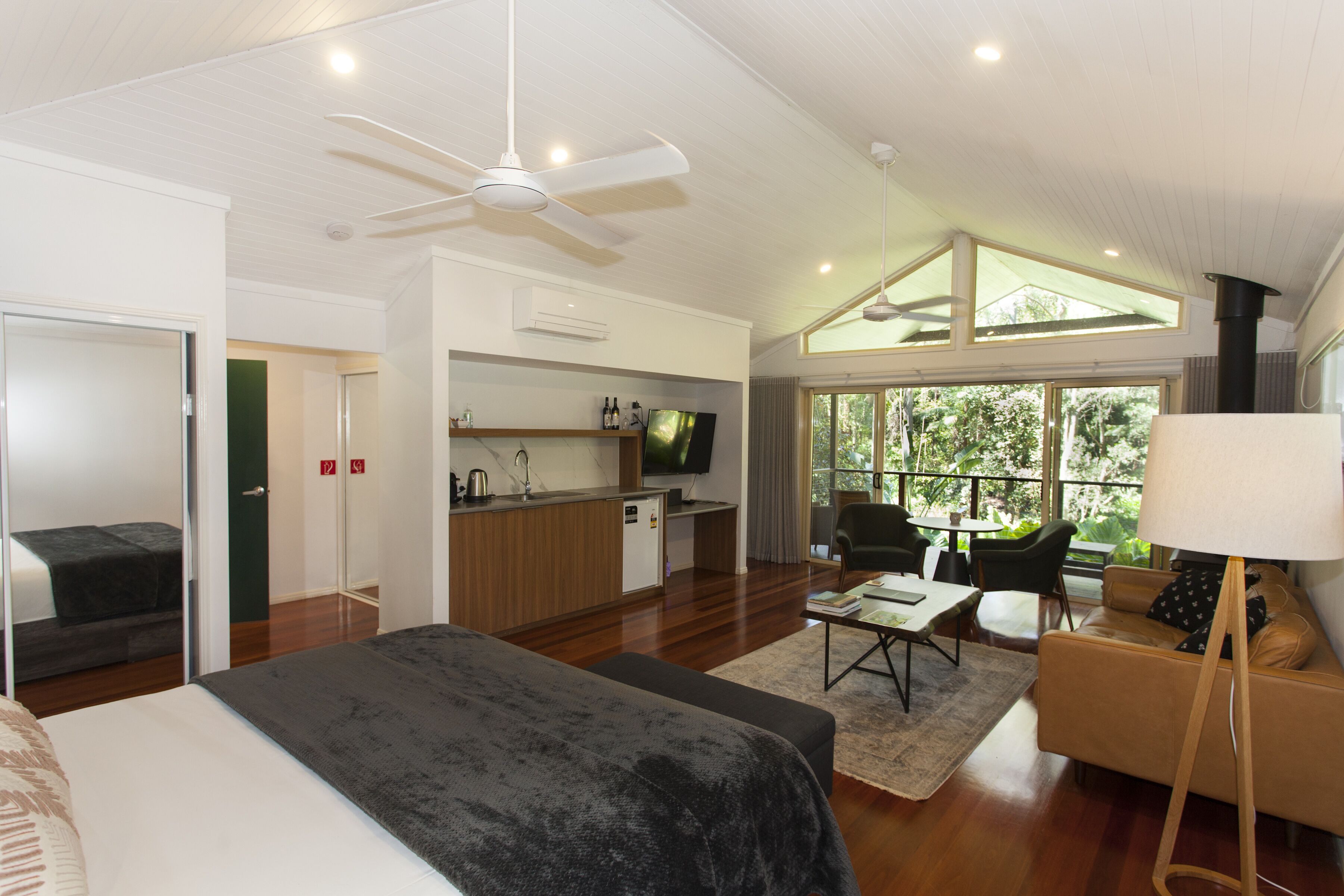 Luxury Suite, 1 Bedroom, Balcony (Rainforest Luxury Villa) | Premium bedding, minibar, desk, iron/ironing board