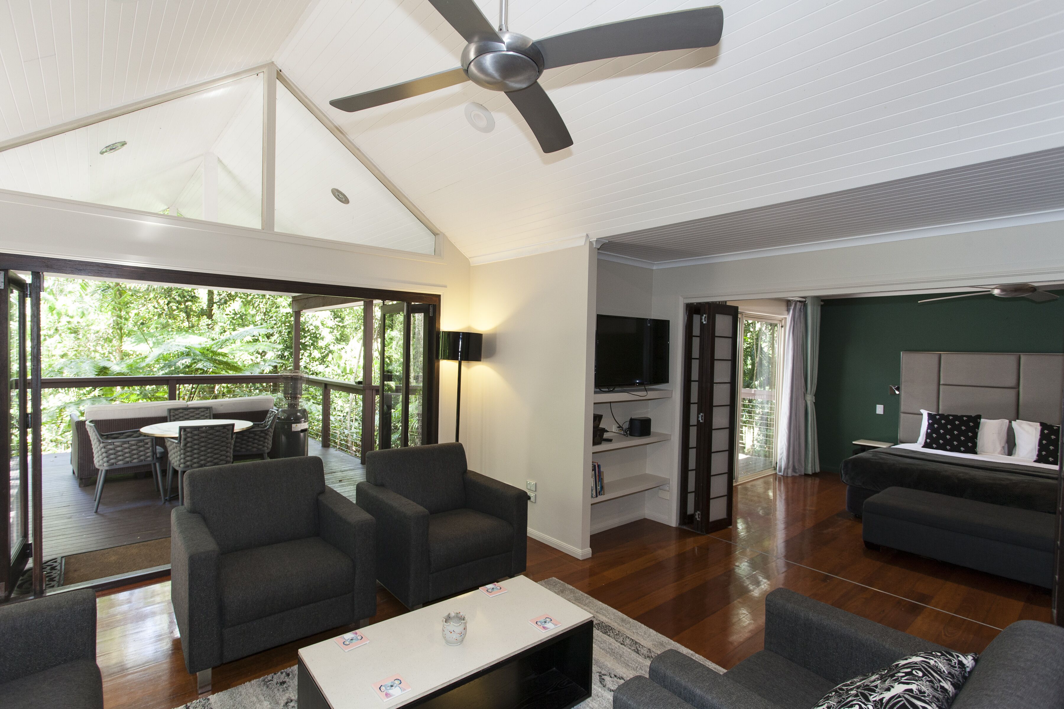 Executive Suite, 2 Bedrooms, Balcony (Executive Villa)