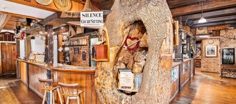 The Honest Lawyer, an Ascend Collection Hotel