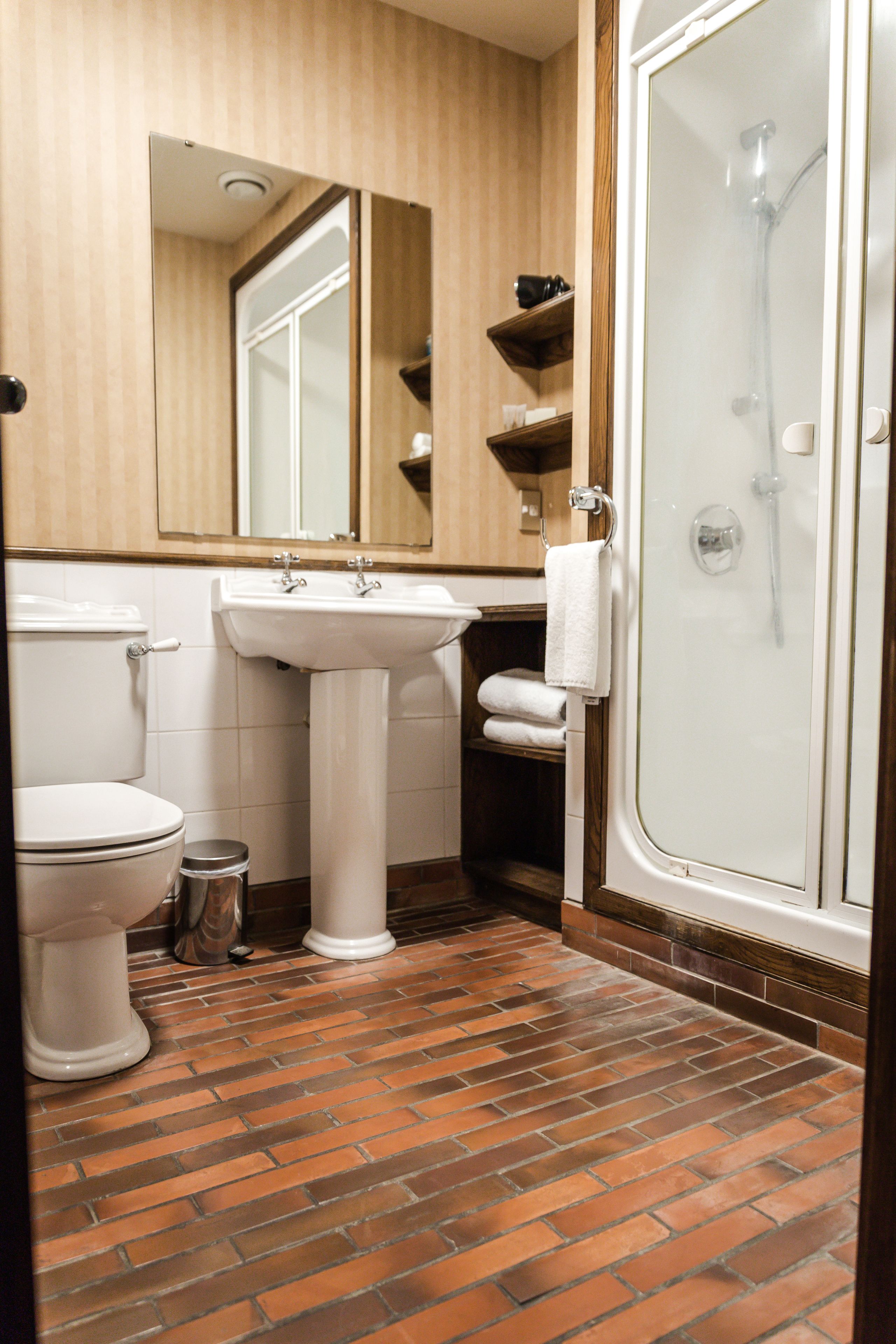 desk, iron/ironing board, free cots/infant beds, free wifi