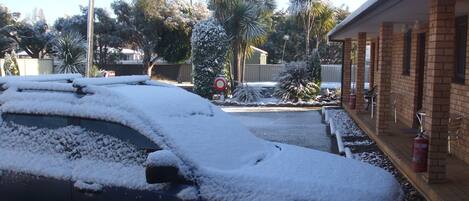 Habitació familiar, frigorífic i microones, planta baixa | Aparcament | Aparcament sense assistència gratuït