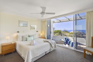 Trang trí khác biệt, trang bị nội thất với thiết kế riêng biệt 