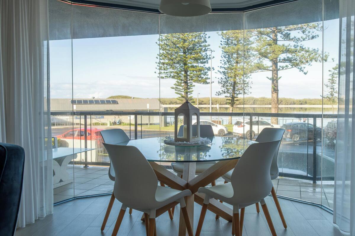 Superior Apartment, Sea View | Soundproofing, iron/ironing board, cribs (surcharge)
