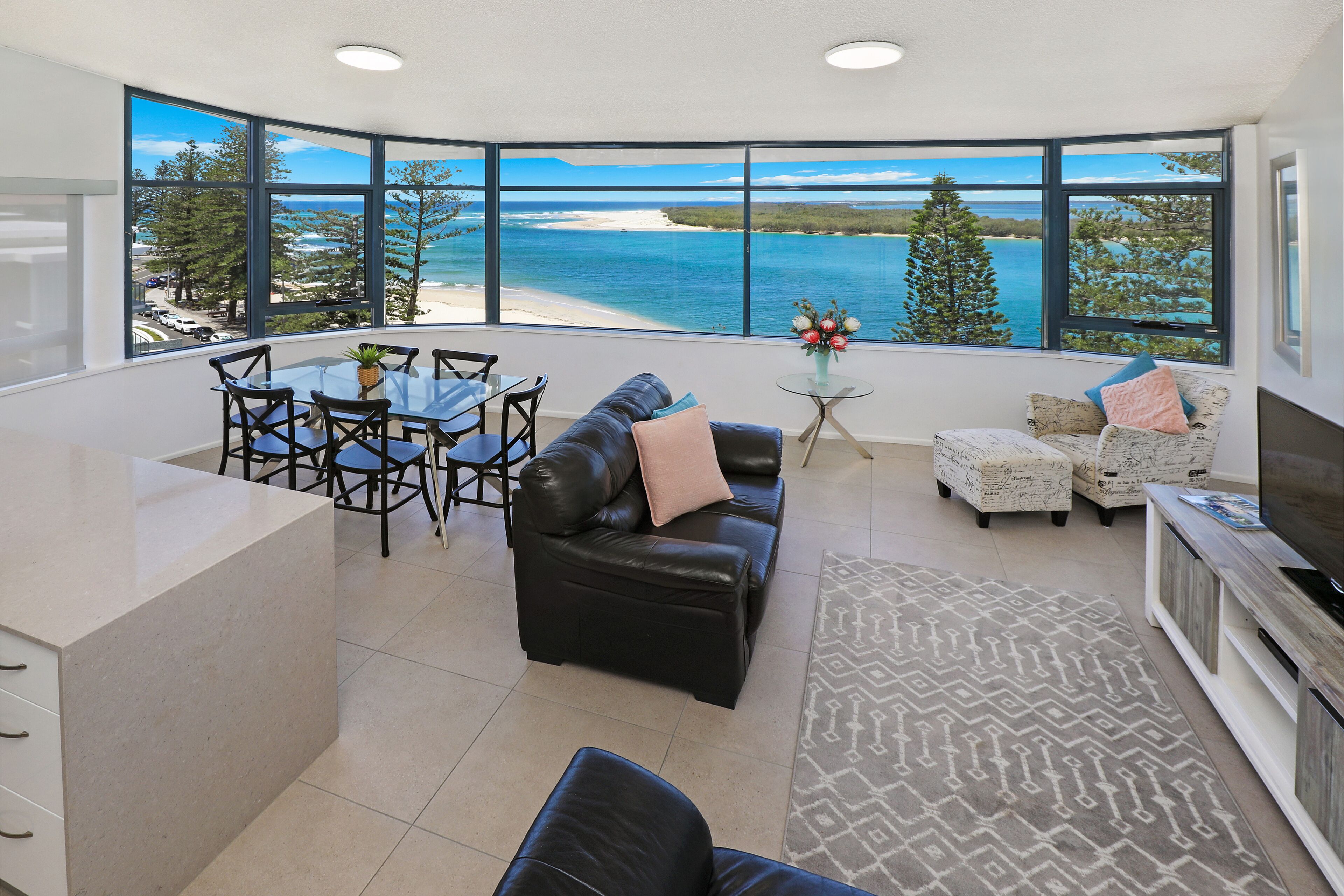 Rooftop Sea View 2 Bedroom | Living area | Flat-screen TV, Netflix, streaming services