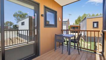 Deluxe Studio Cabin - Sleeps 2 | Terrasse/Patio