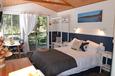 Jervis Bay Cabins & Hidden Creek Campsite