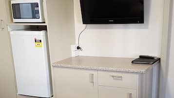 Fridge, microwave, coffee/tea maker, electric kettle