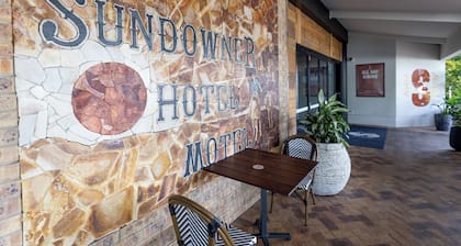 Sundowner Hotel Motel
