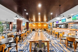 Aperto a pranzo e cena