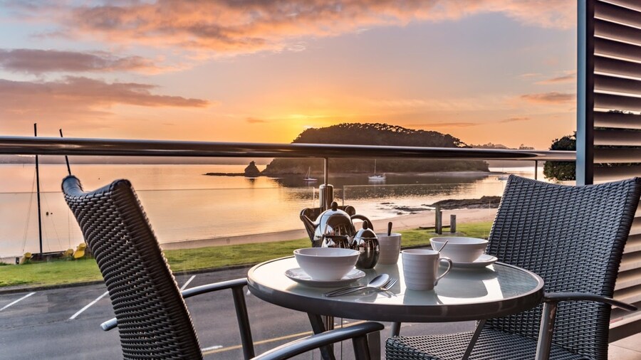 Edgewater Palms Apartments