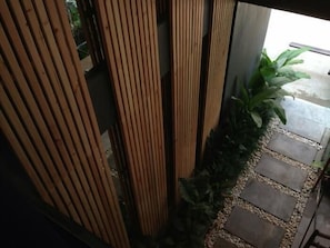 Exterior - 5ive Beach House Hotel (Pattaya)