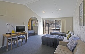 Firemannsrom | Skrivebord, strykejern/-brett, wi-fi (inkludert) og rullestolvennlig