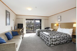 1 habitación, escritorio, tabla de planchar con plancha y wifi gratis 