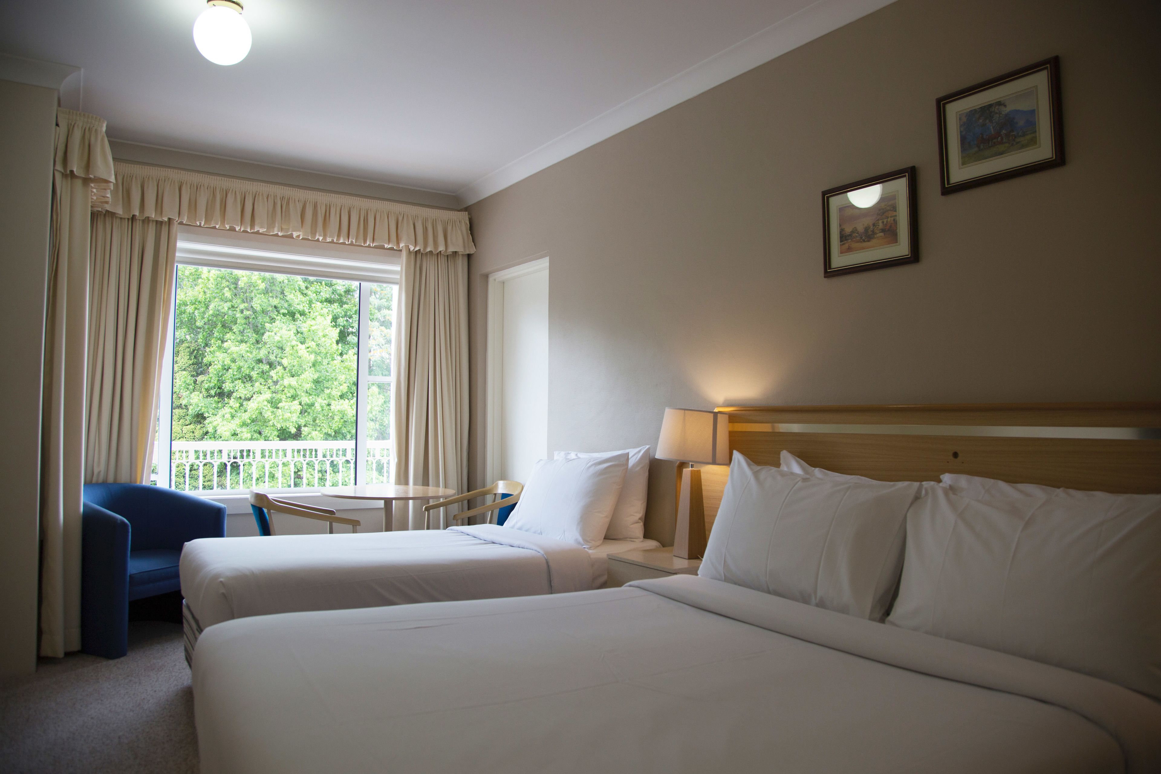 Desk, soundproofing, iron/ironing board, free WiFi