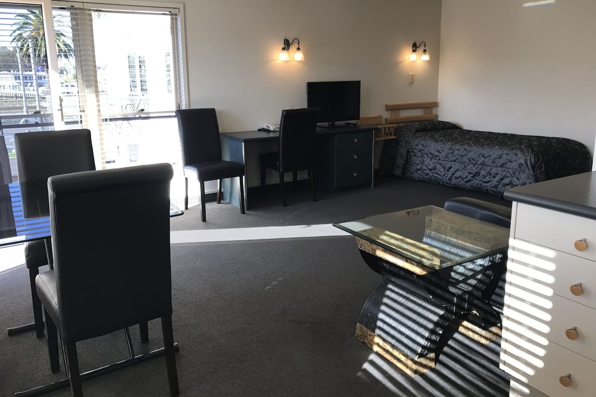 Desk, iron/ironing board, free WiFi, bed sheets