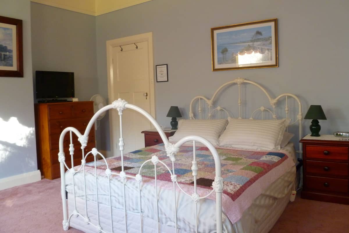 Standard-sviitti, 1 makuuhuone, tupakointi kielletty (WATERVIEW ROOM) | 1 makuuhuone, silitysrauta/-lauta, ilmainen Wi-Fi, vuodevaatteet