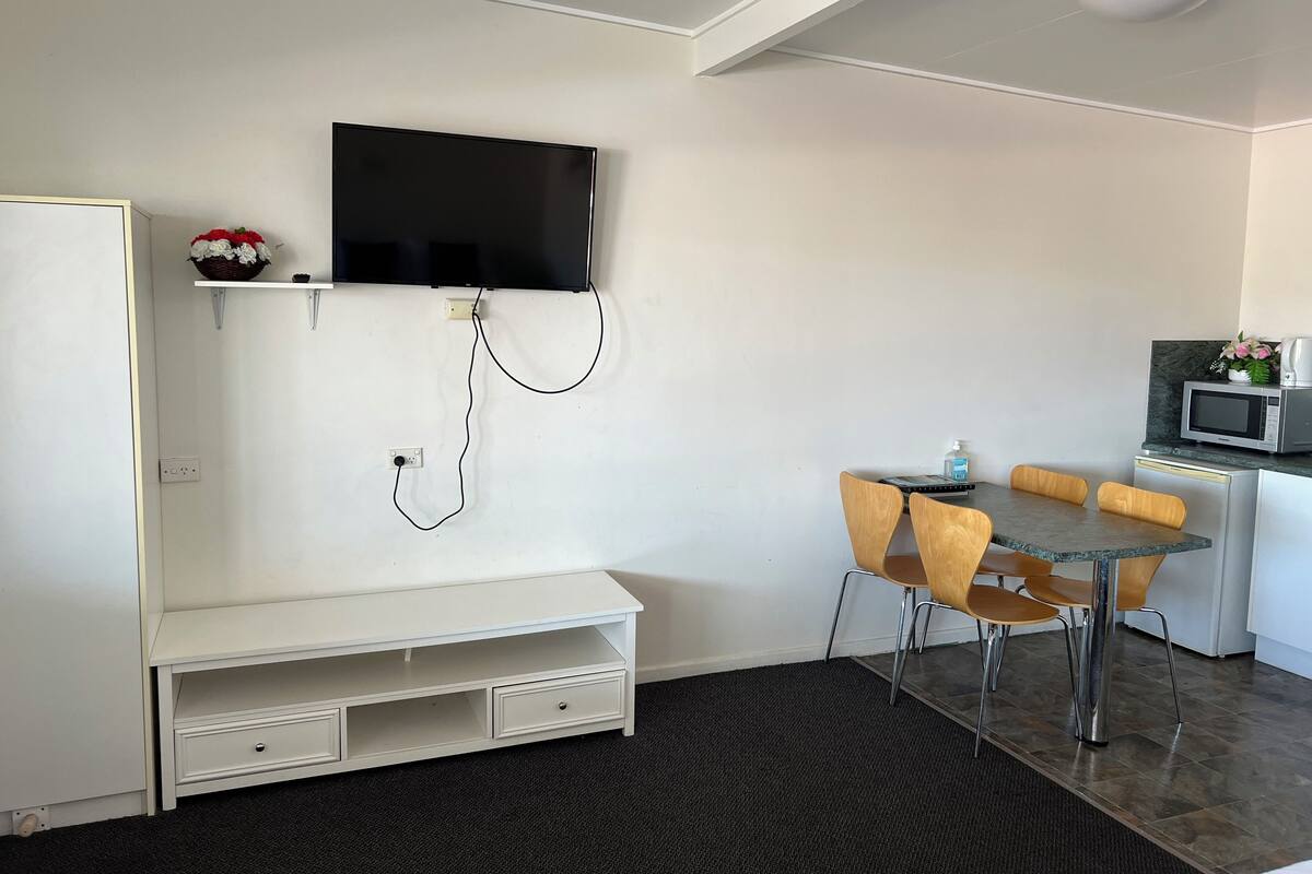 Quarto duplo família | 1 quarto, roupas de cama premium, Wi-Fi de cortesia, roupa de cama