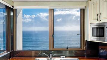 2 Bedroom Penthouse Ocean View Apartment | Private kitchen | Full-sized fridge, microwave, oven, stovetop